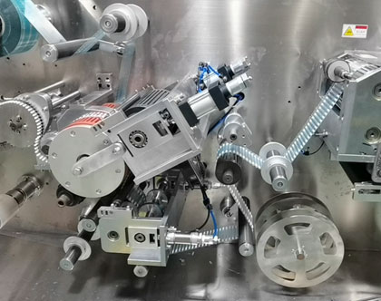 內(nèi)碘伏棉簽機(jī)